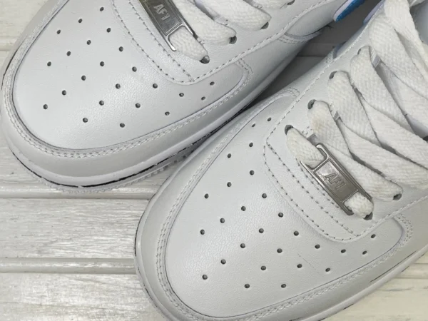 White Blue Melting Effect Graffiti Custom Air Force 1 - Image 6